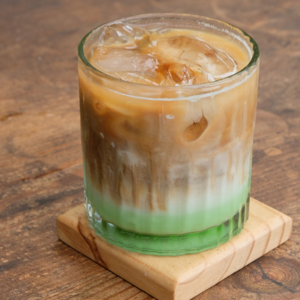 No-Syrup Iced Latte Recipe